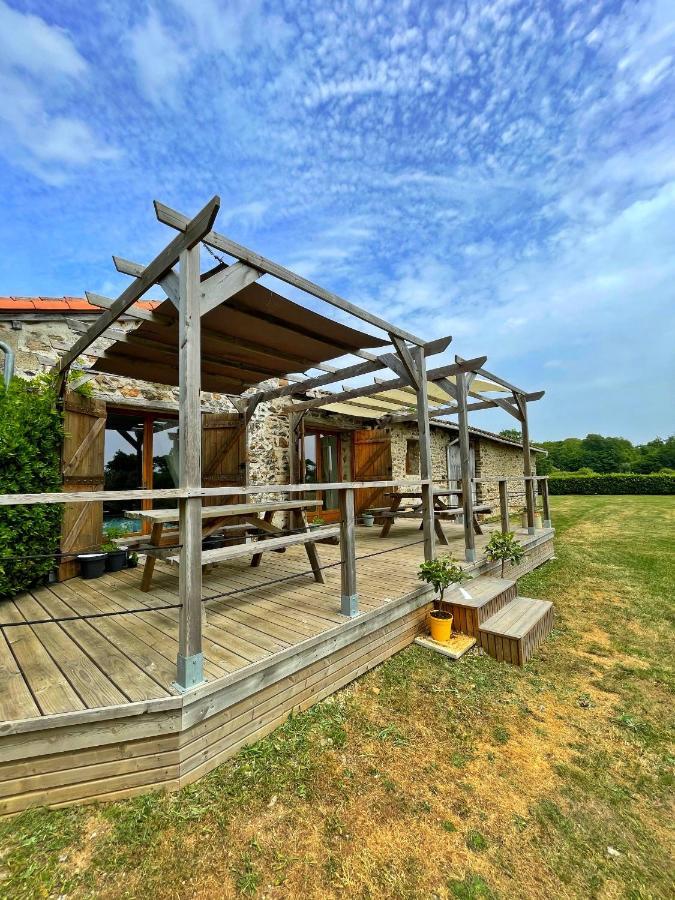 Villa Champs Chevrier Mezieres-sur-Issoire Exterior foto
